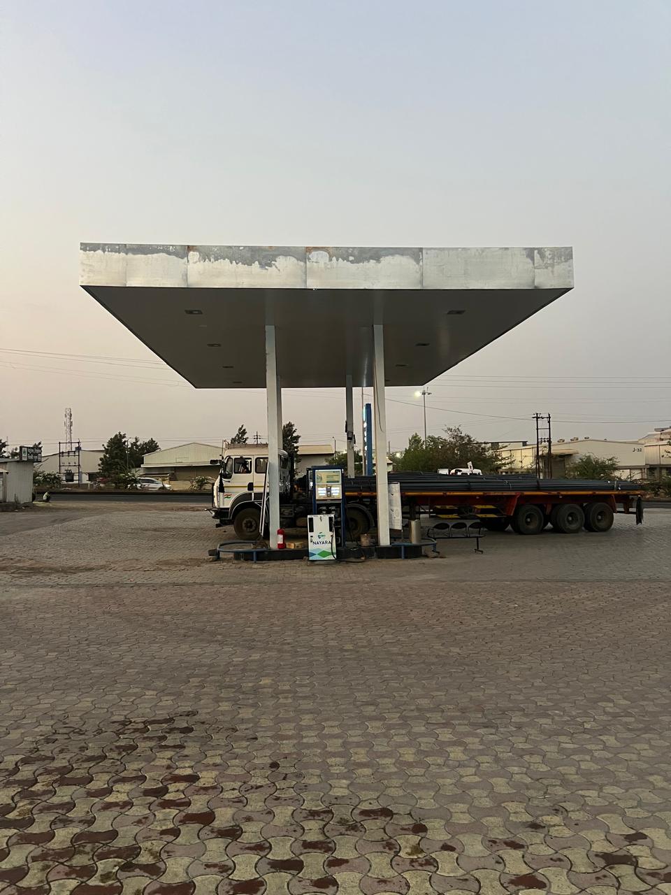 Canopy Light Installation at Petrolpump,Sinnar - Gallery Image 3