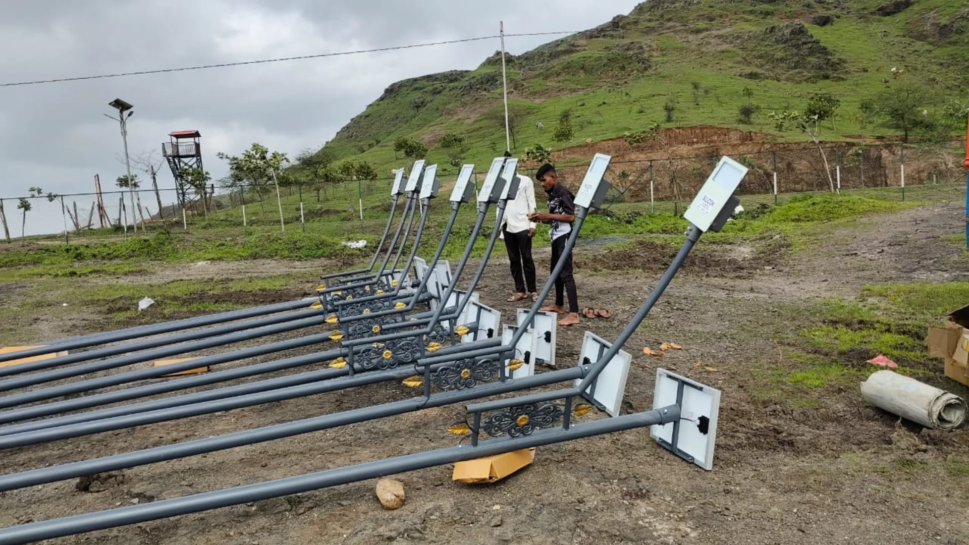 Decorative Solar Street Light Installation at Kalwan thumbnail 6