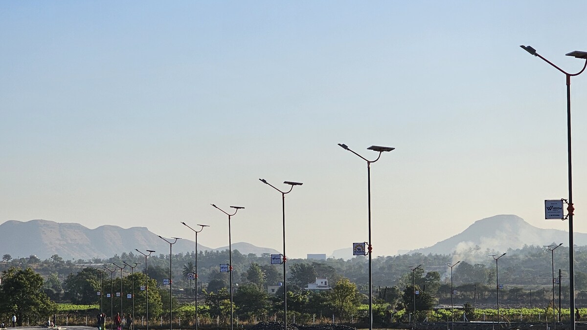 Designer Solar Street Light Installation at Wisdom Industrial Park thumbnail 6
