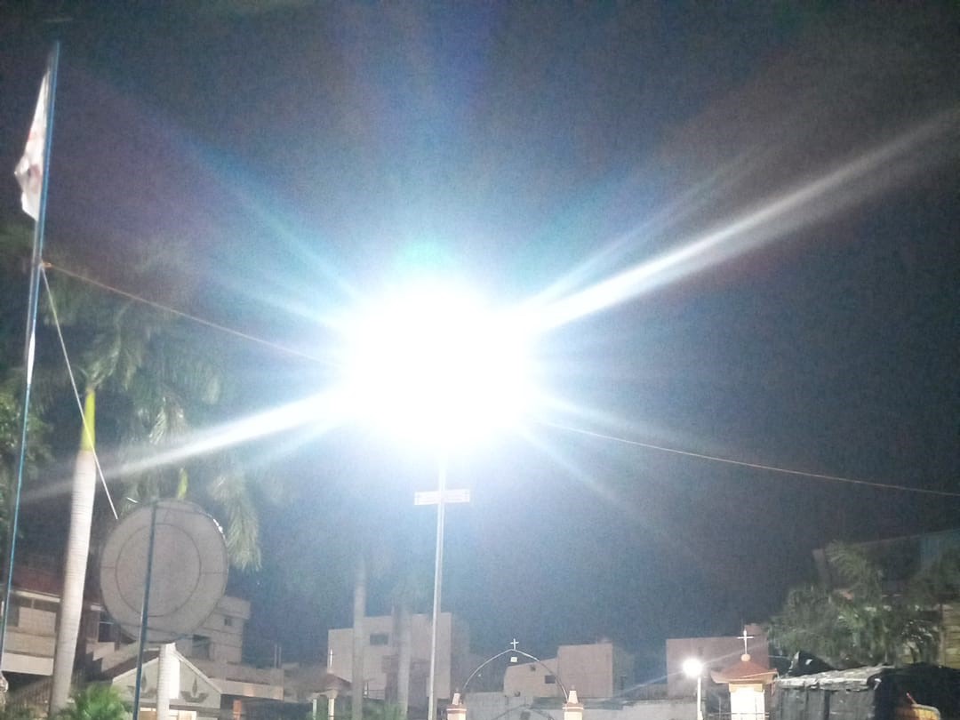 Solar Highmast light system - Gallery Image 3