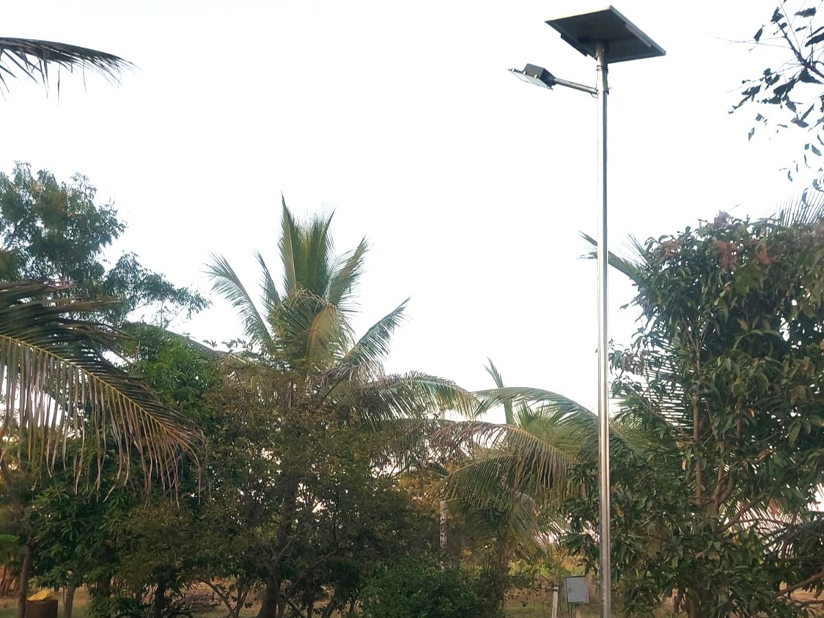 Solar street light installation at Kopargaon thumbnail 4
