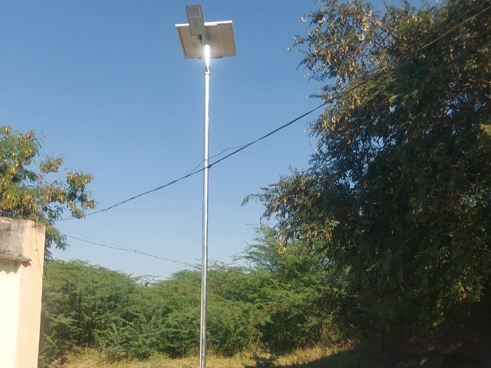Solar street light installation at Kopargaon thumbnail 5