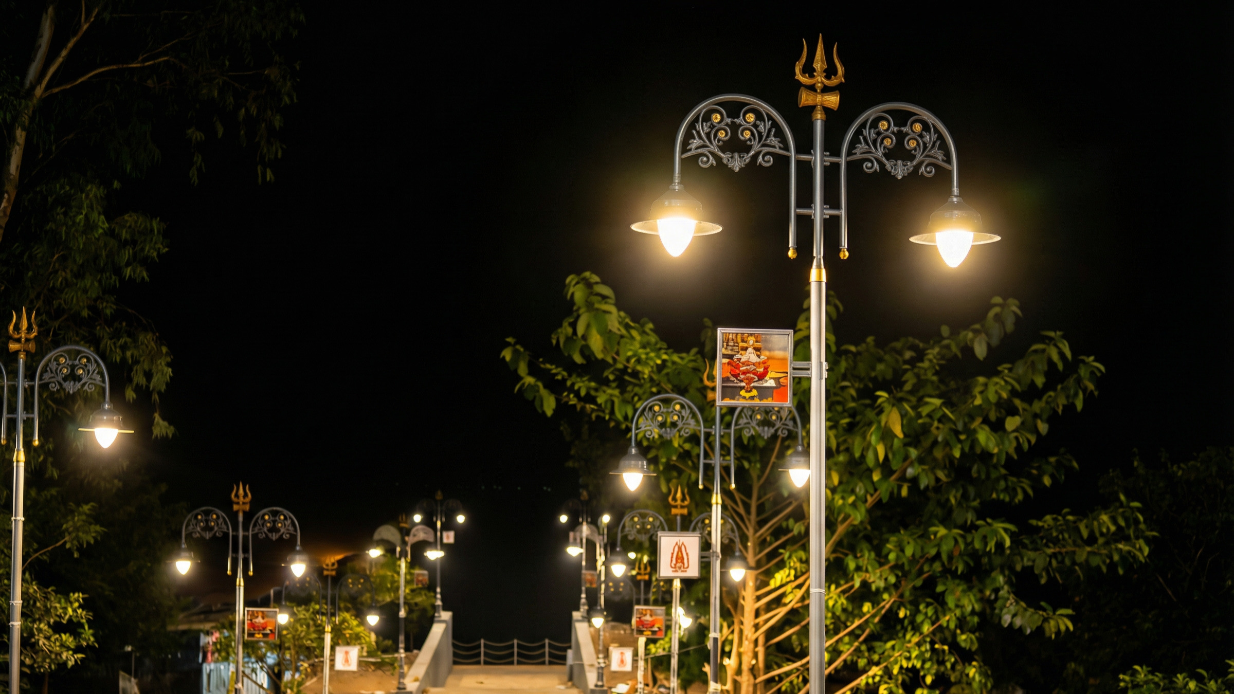 Trishul theme Decorative Street Light at Shree Rameshwar Temple – main project image