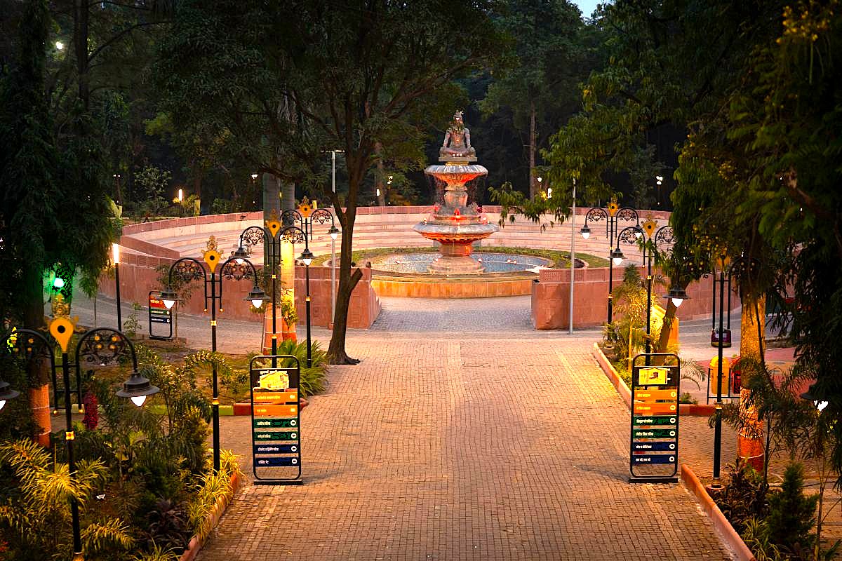 Decorative street light installation Chaligoan garden — Xeratech