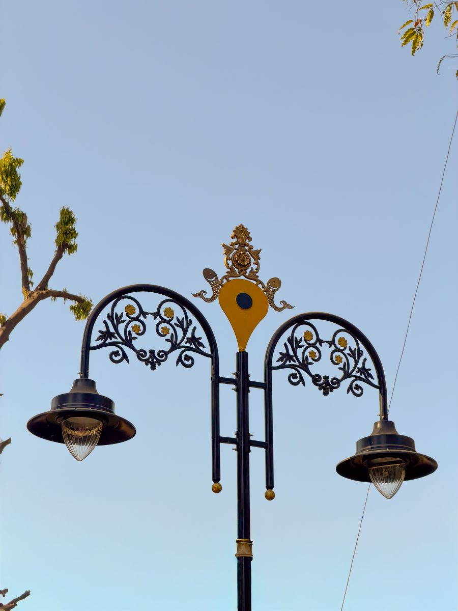Garden lighting at Chaligoan with Xeratech decorative poles